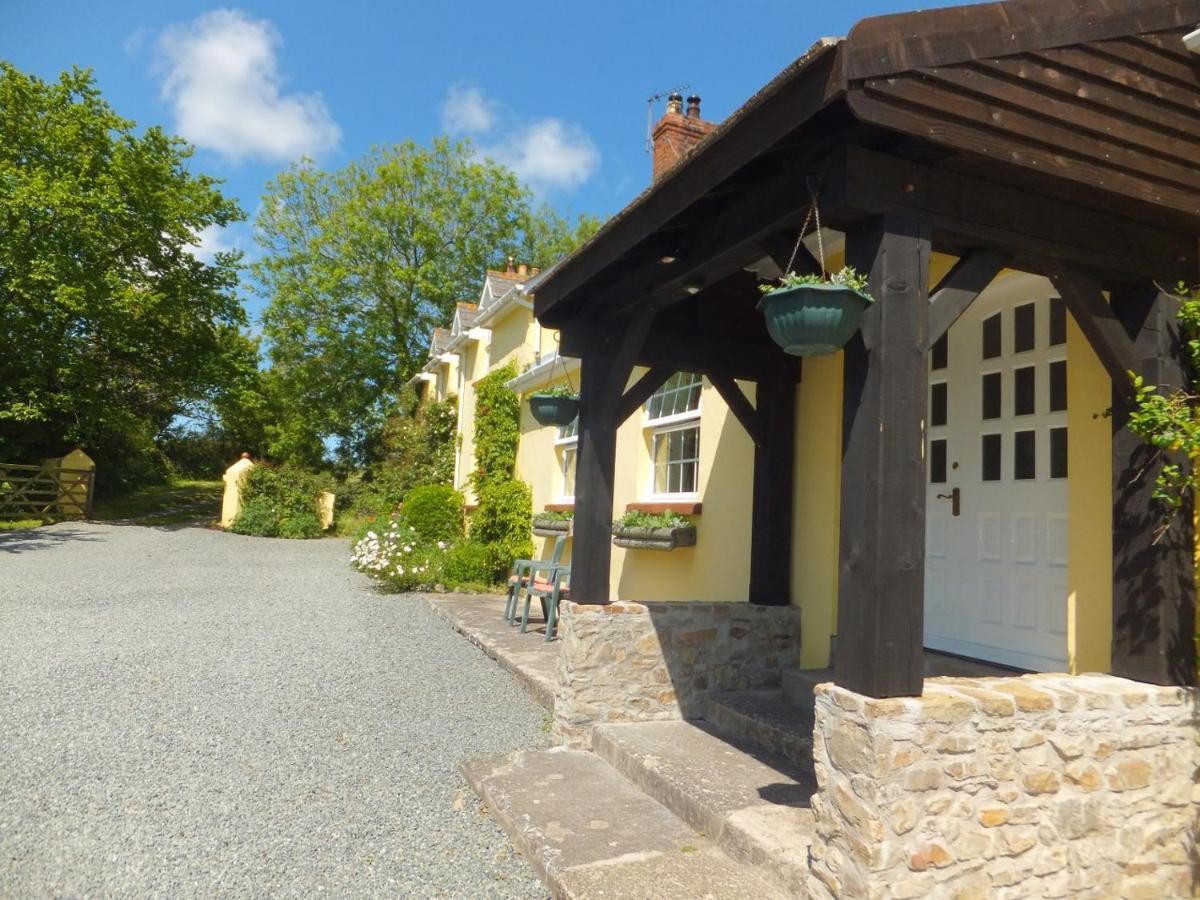 North Headborough Bed and Breakfast Haverfordwest Exteriör bild